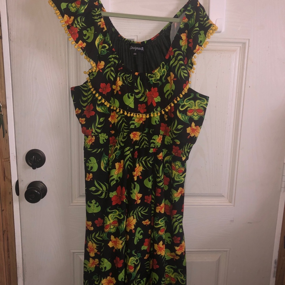 Sourpuss Plus Size Tropical Print Dress